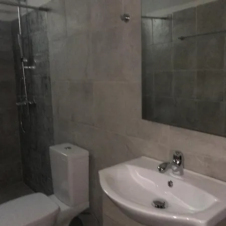 Feriehus Casa Diatsenta Mpogdanatika