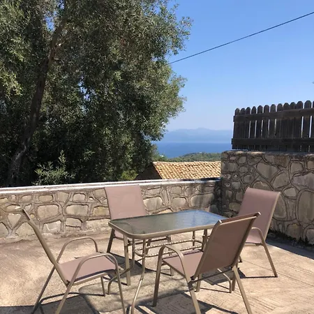 Casa Diatsenta Feriehus Mpogdanatika